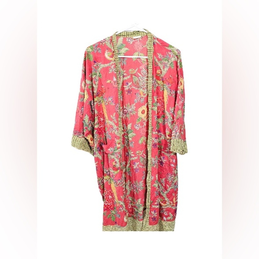 M098 - Beautiful Bird Kimono - Picture 2 of 2